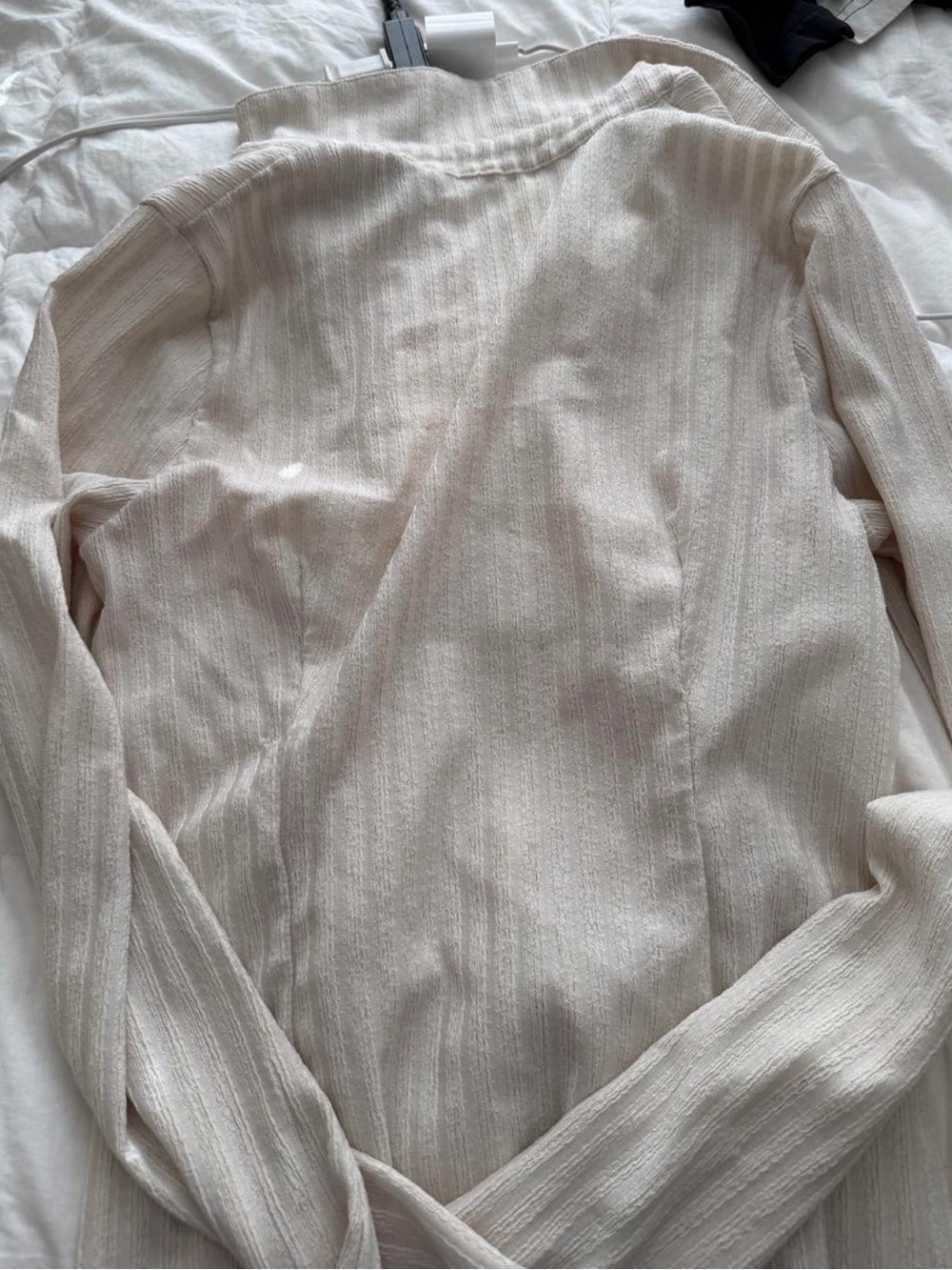 Cream Ruched Button-Front Long Sleeve Shirt - Picture 3 of 4